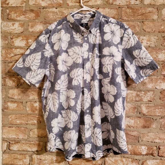 George Other - 2/$15 George Blue White Hawaiian Button Down